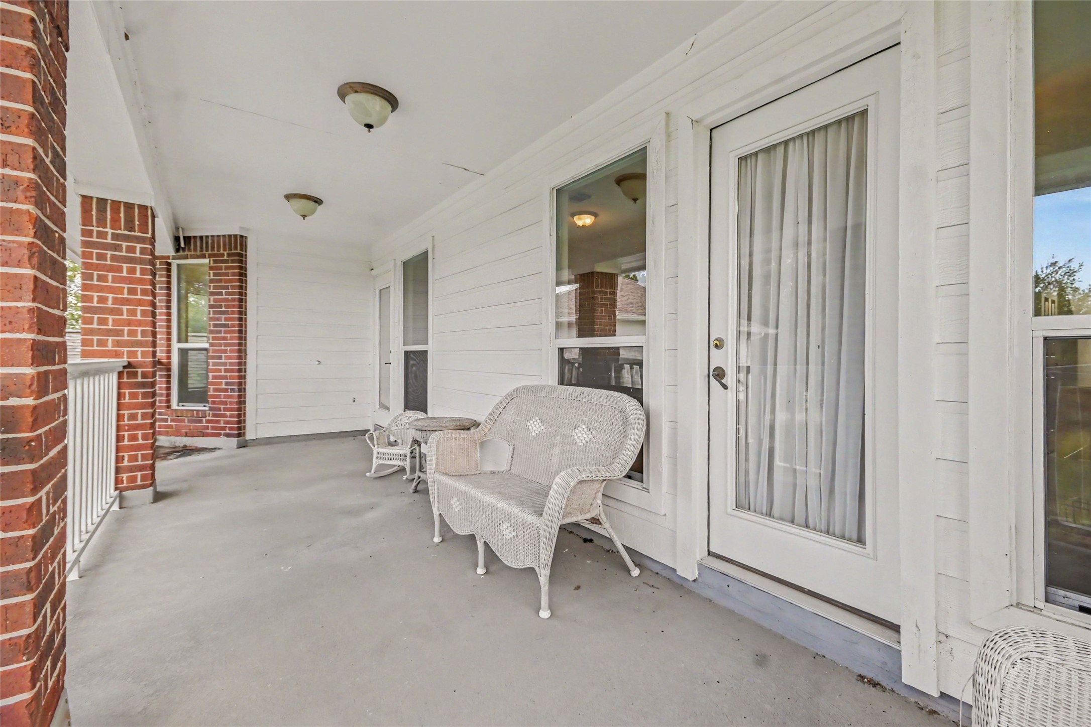 2275 Washington Avenue Property Photo 15