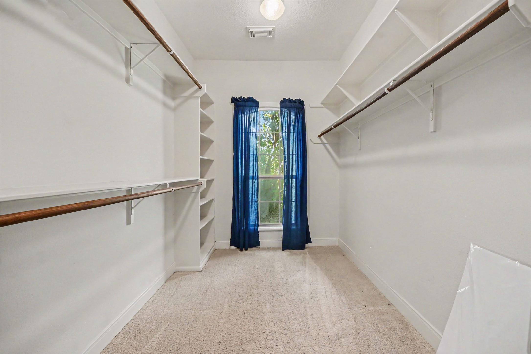 2275 Washington Avenue Property Photo 20