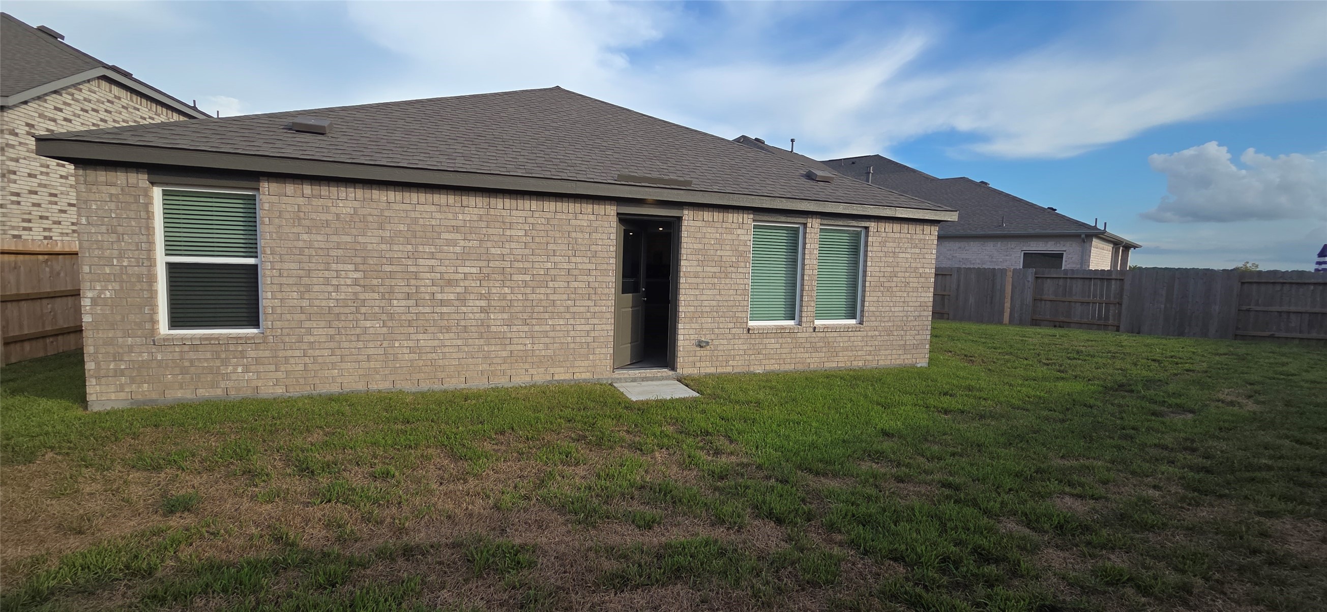 331 Ice Shore Trail Property Photo 30