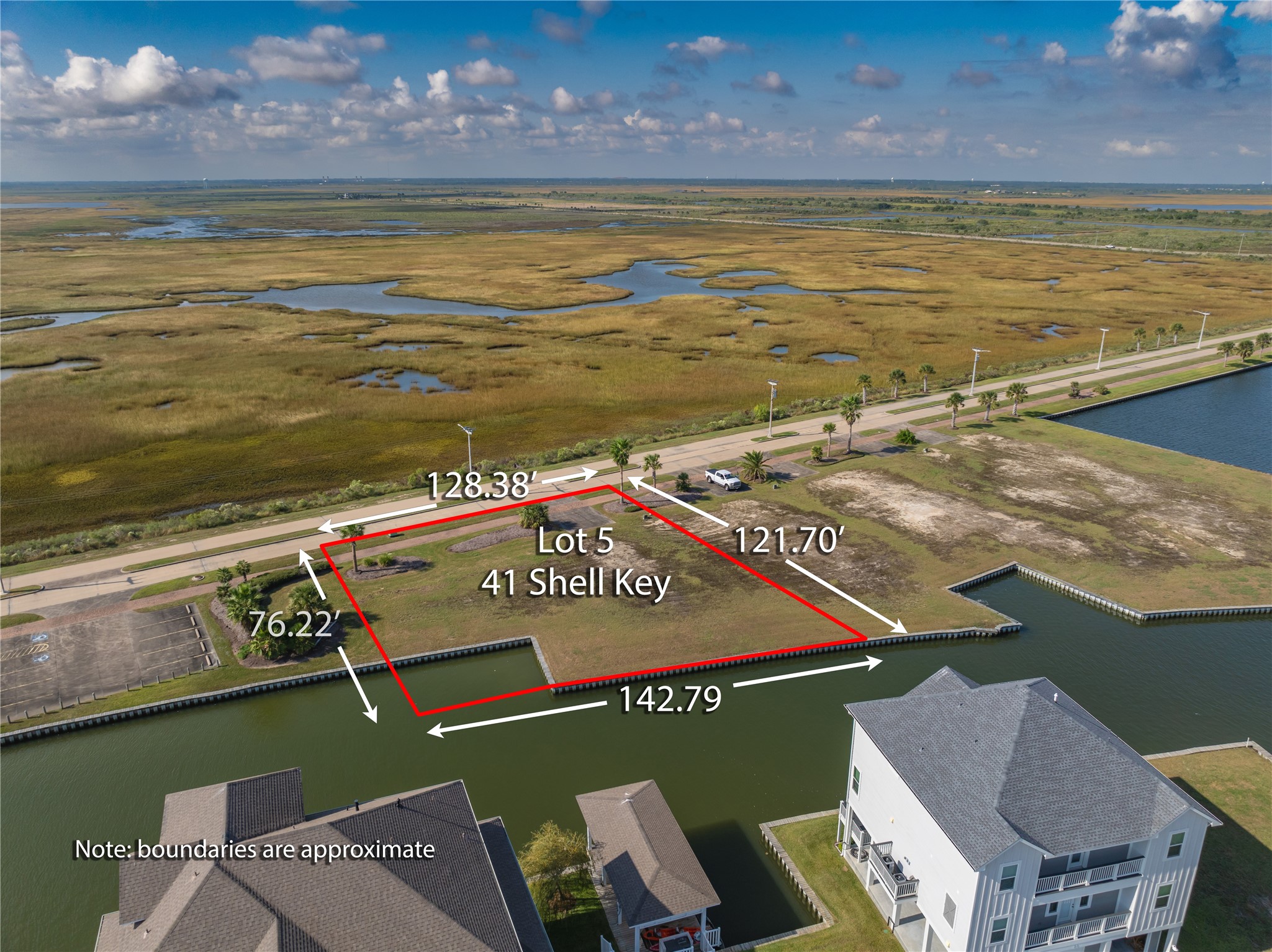 41 Shell Key Property Photo 3
