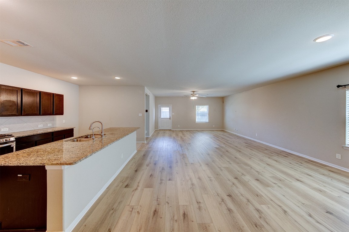 2164 Dale Street Property Photo 6