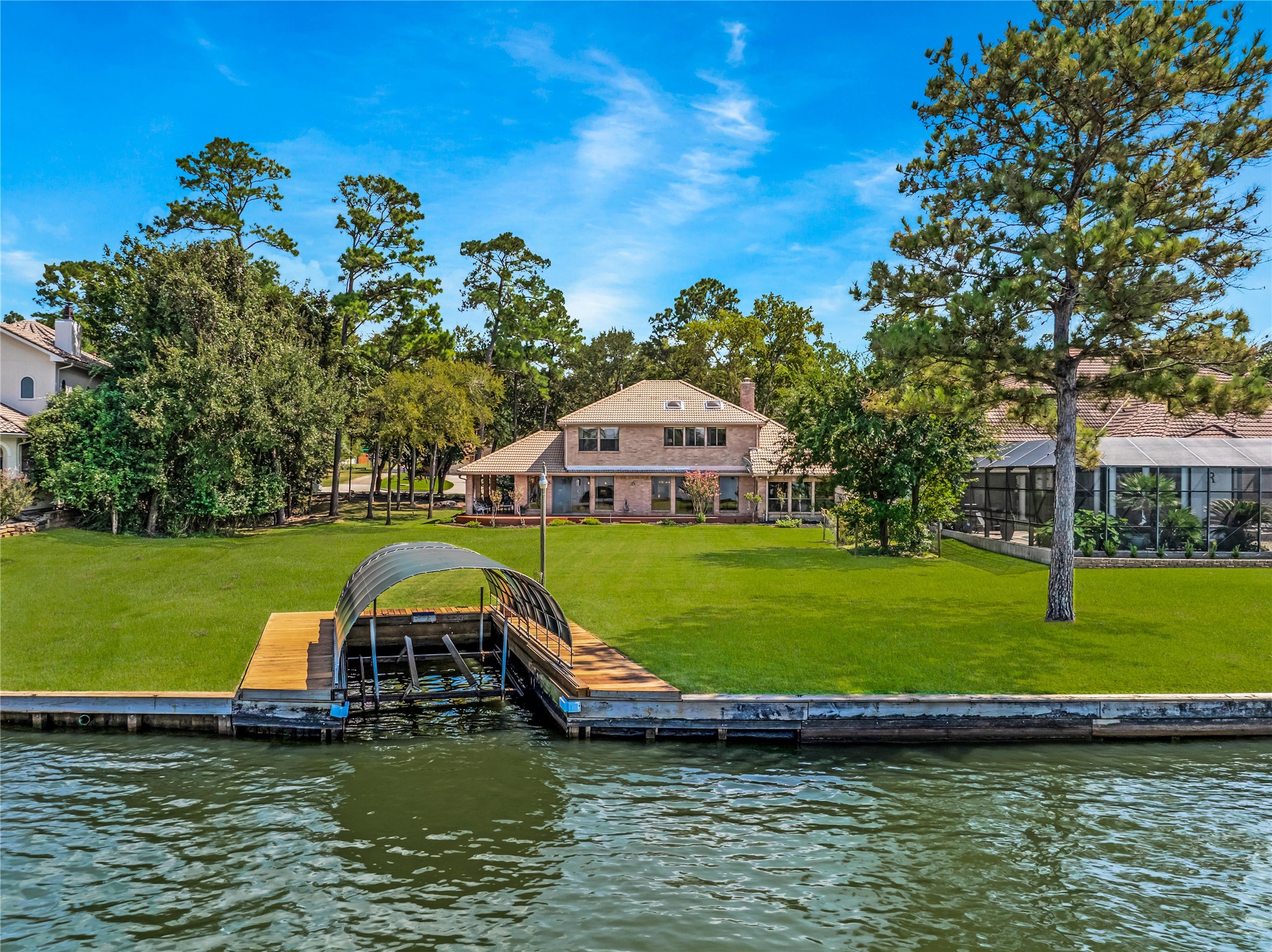 142 Lakeside Drive Property Photo 4