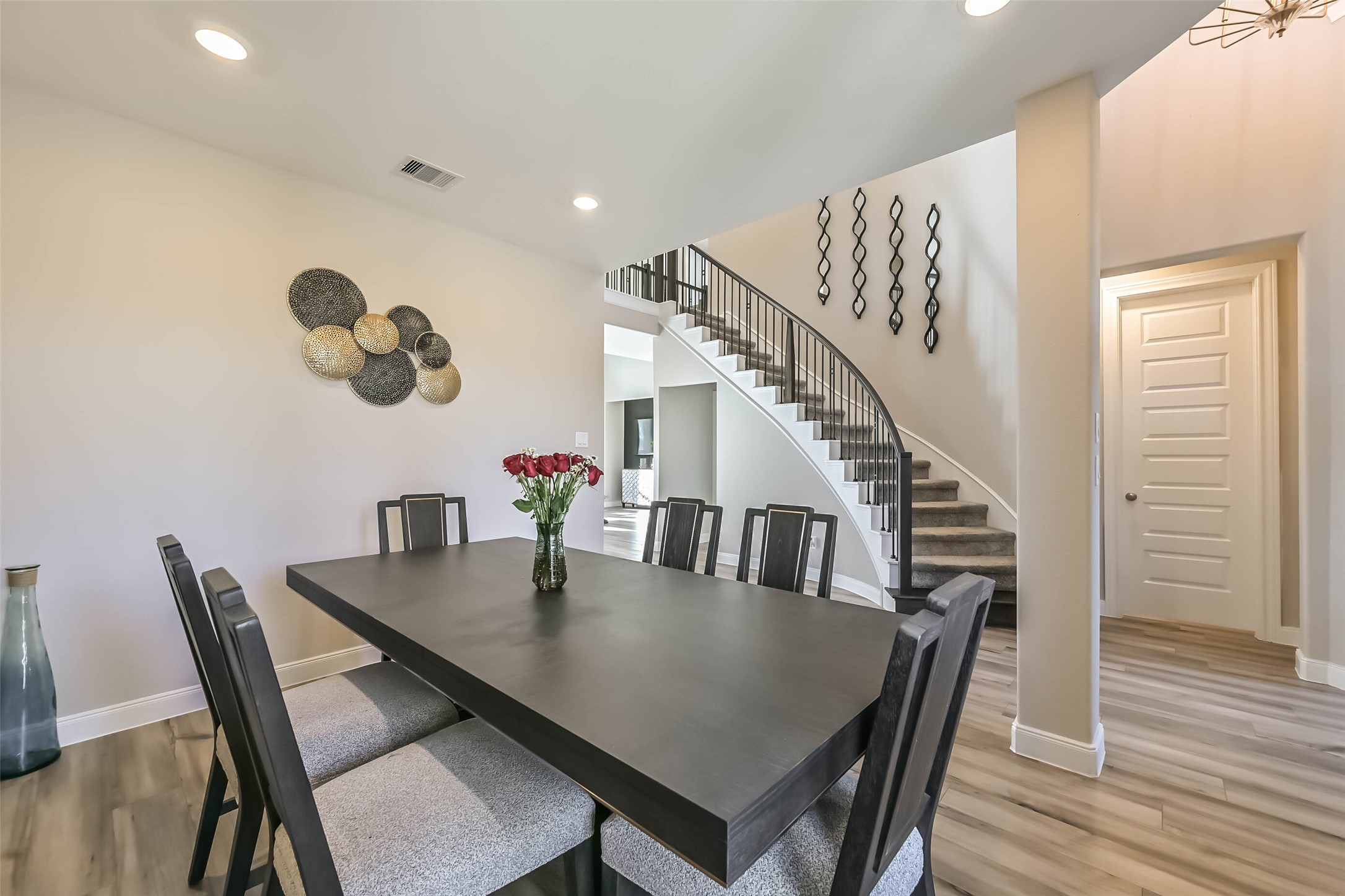 4918 Great Oaks Drive Property Photo 15