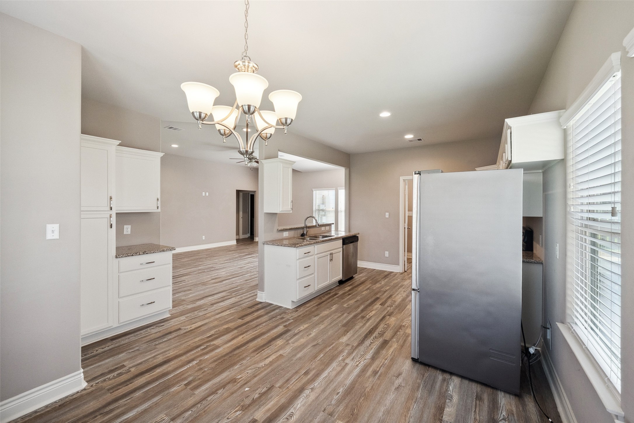 14103 Overstreet Drive Property Photo 6