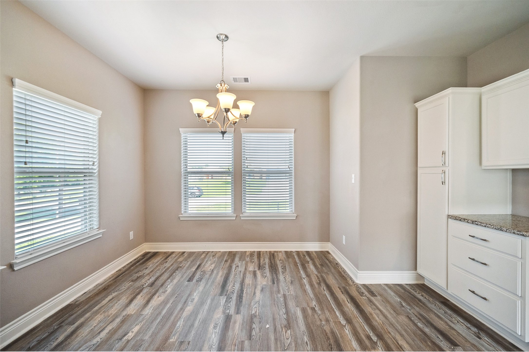 14103 Overstreet Drive Property Photo 10