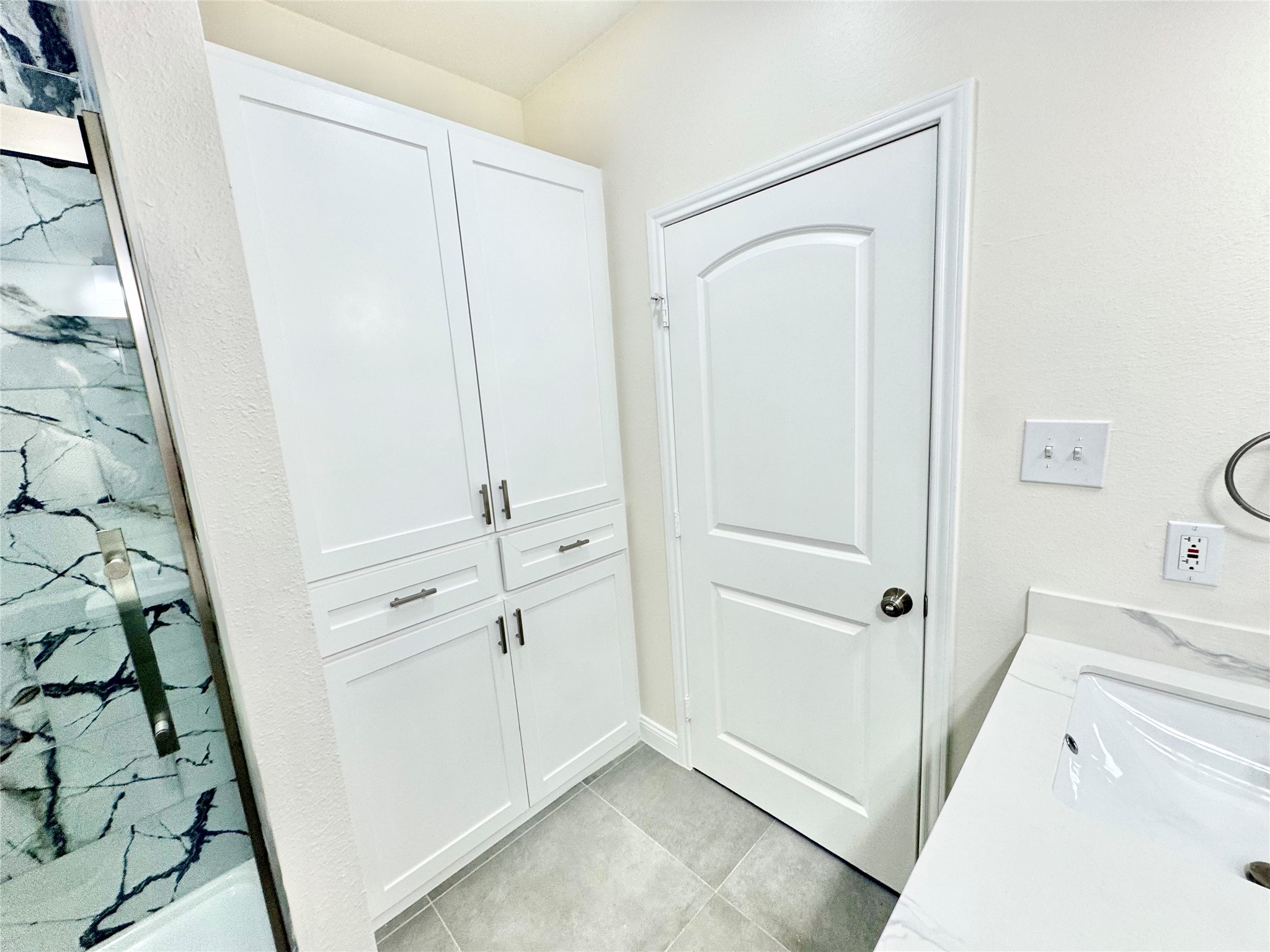 5127 Avenue L A Property Photo 14