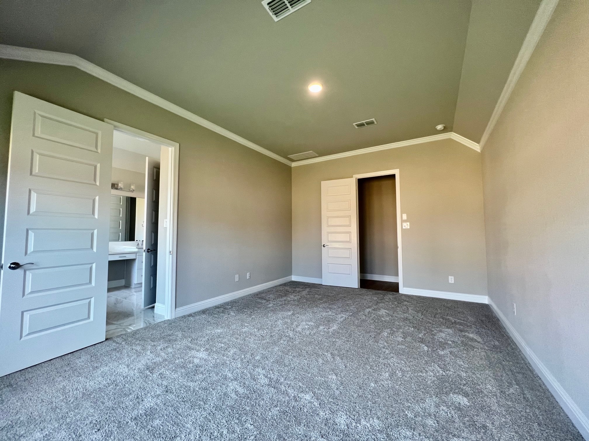 9503 Crescent Mill Drive Property Photo 9