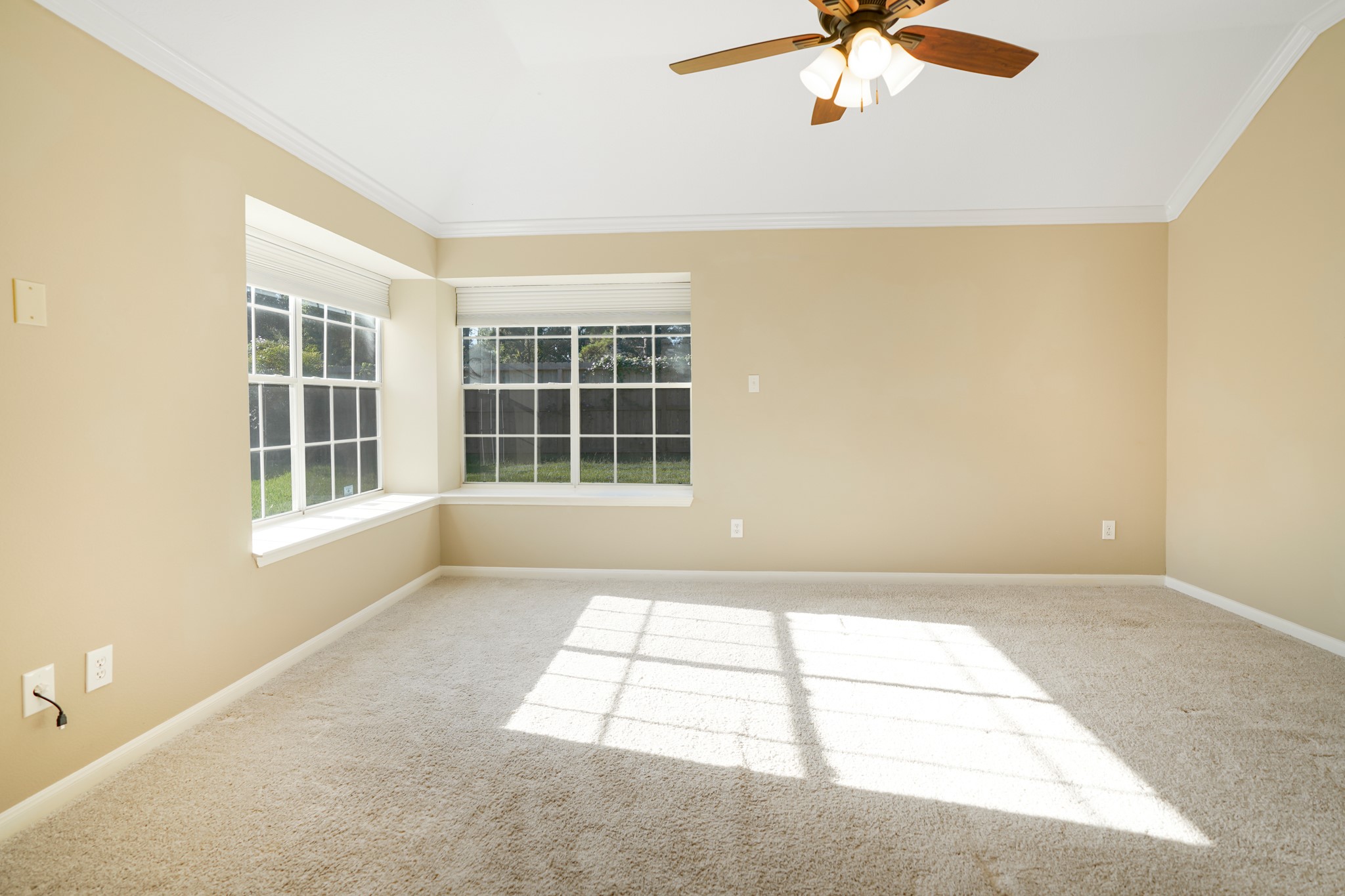 1602 Summer Rain Drive Property Photo 20