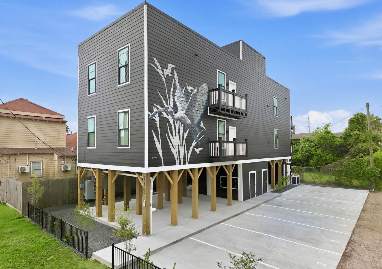 715 28th Street Property Photo