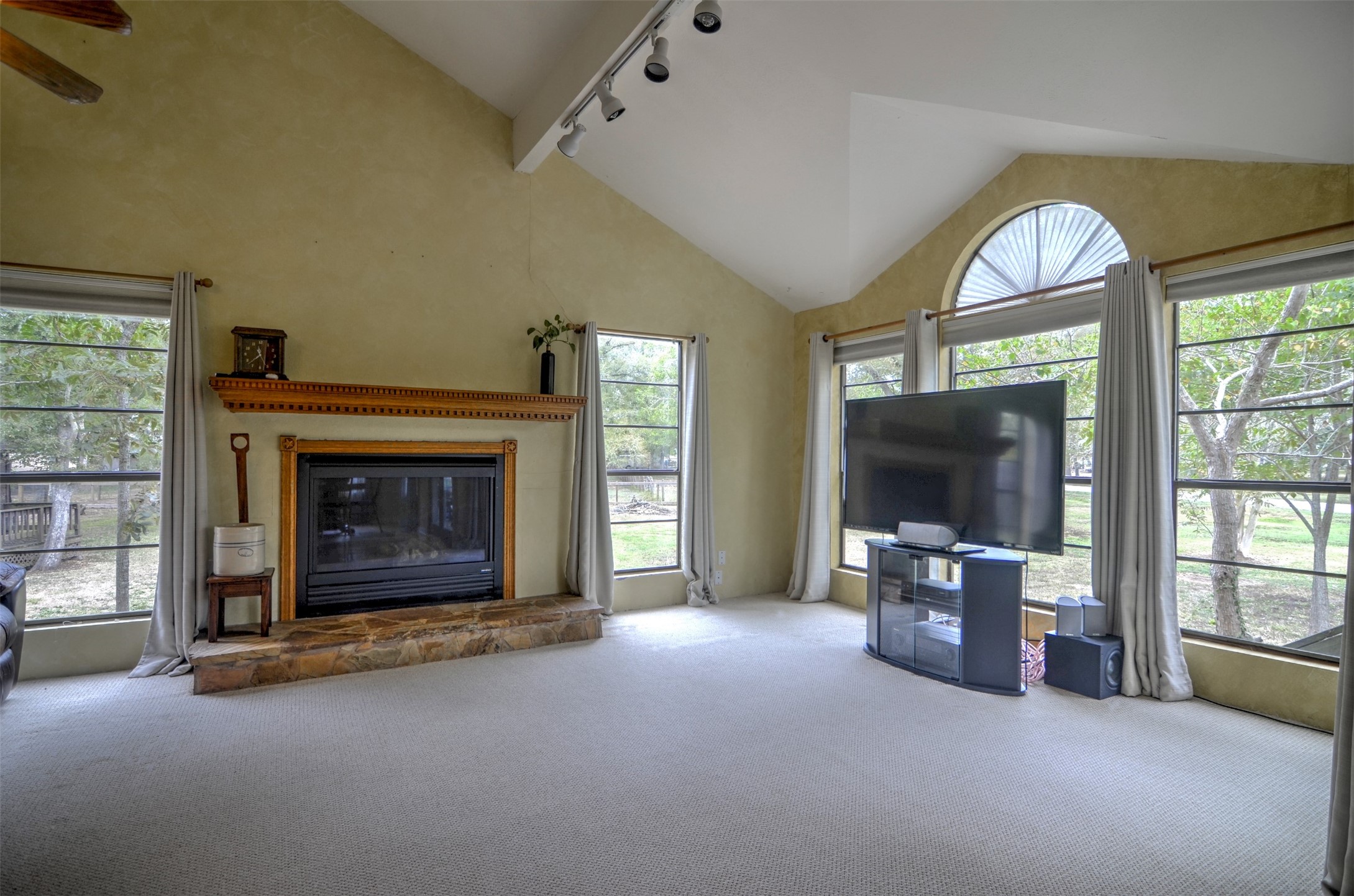 36711 Custer Road Property Photo 9