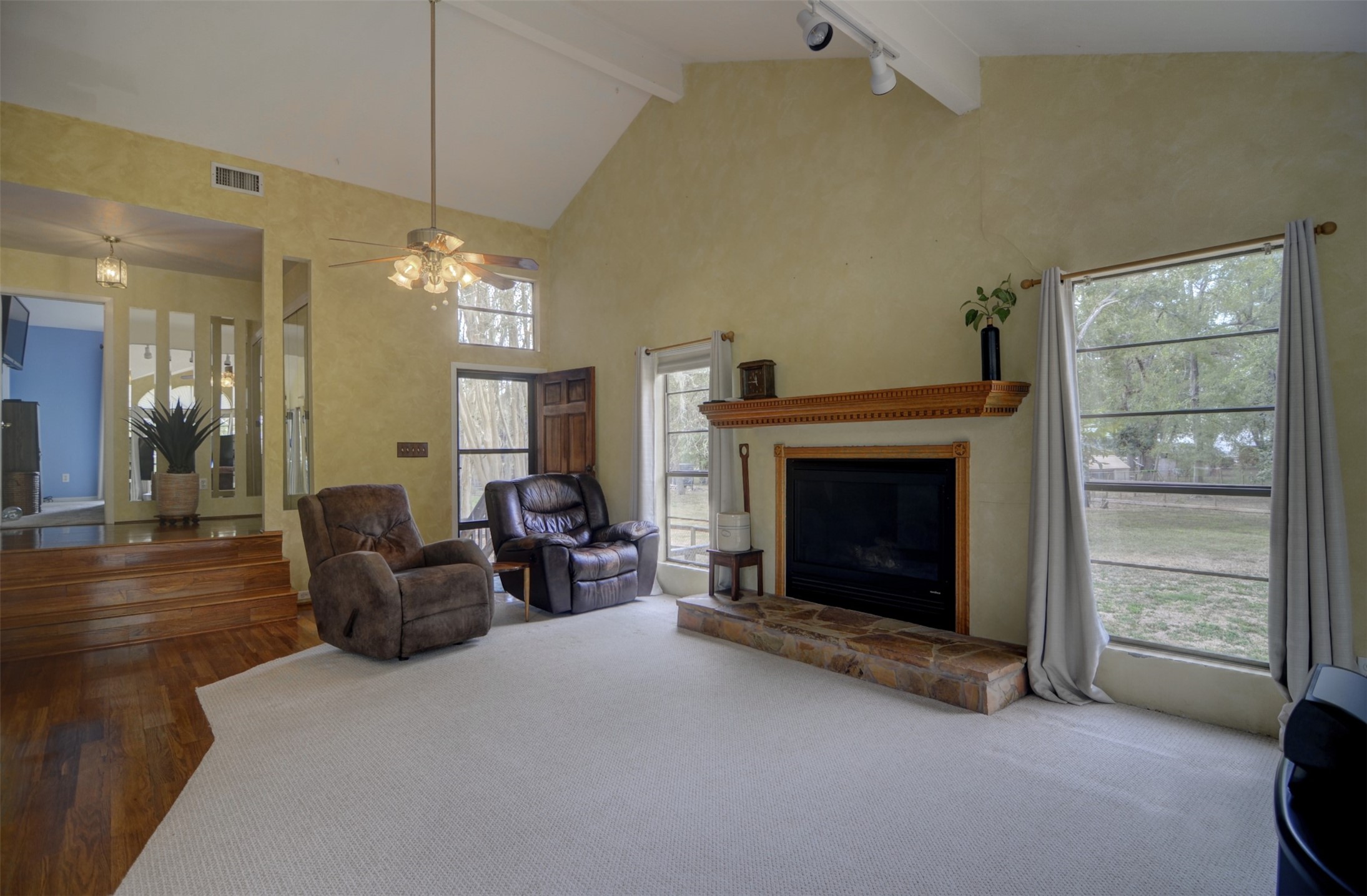36711 Custer Road Property Photo 10