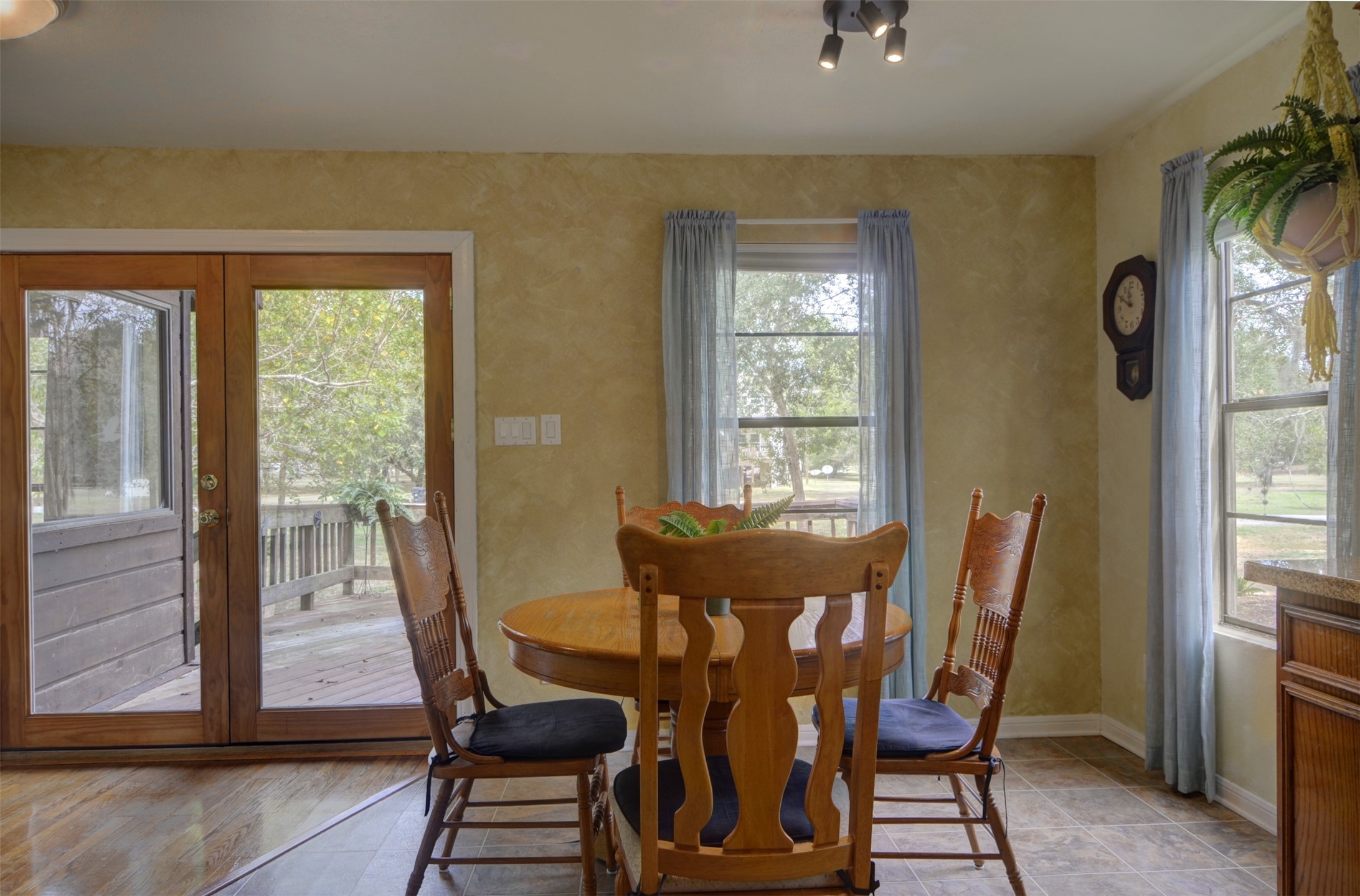 36711 Custer Road Property Photo 12