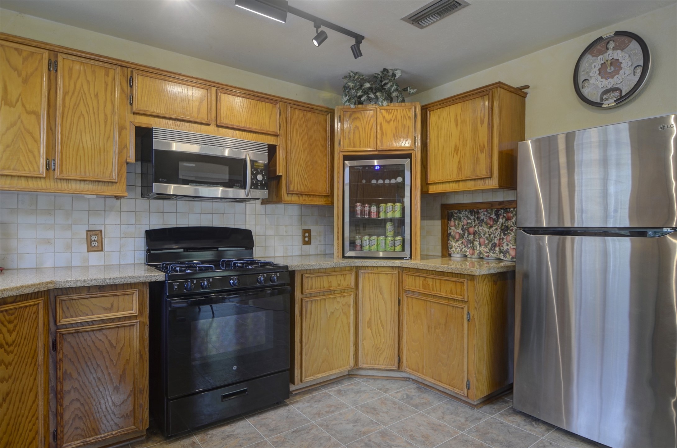 36711 Custer Road Property Photo 14