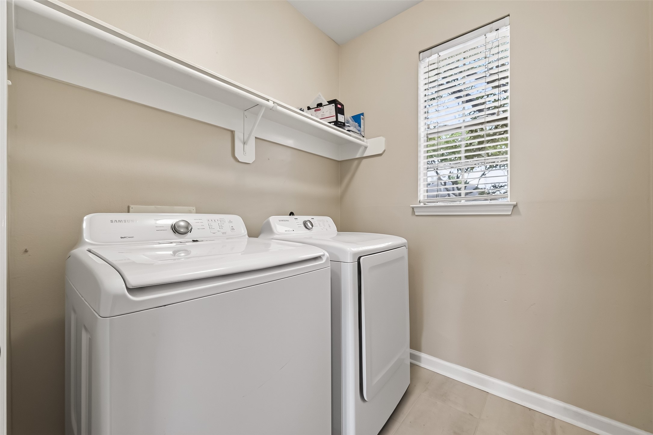 2215 Alberton Lane Property Photo 13
