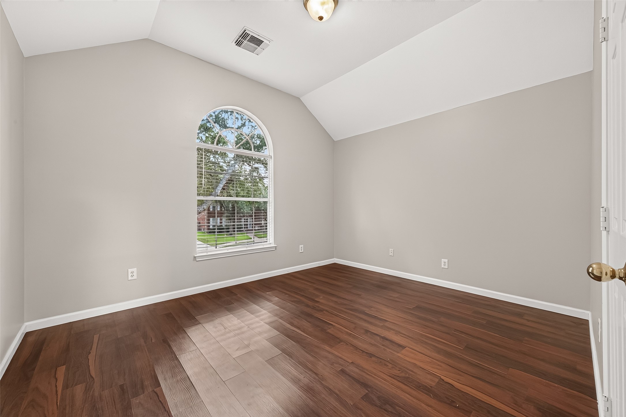 2215 Alberton Lane Property Photo 22