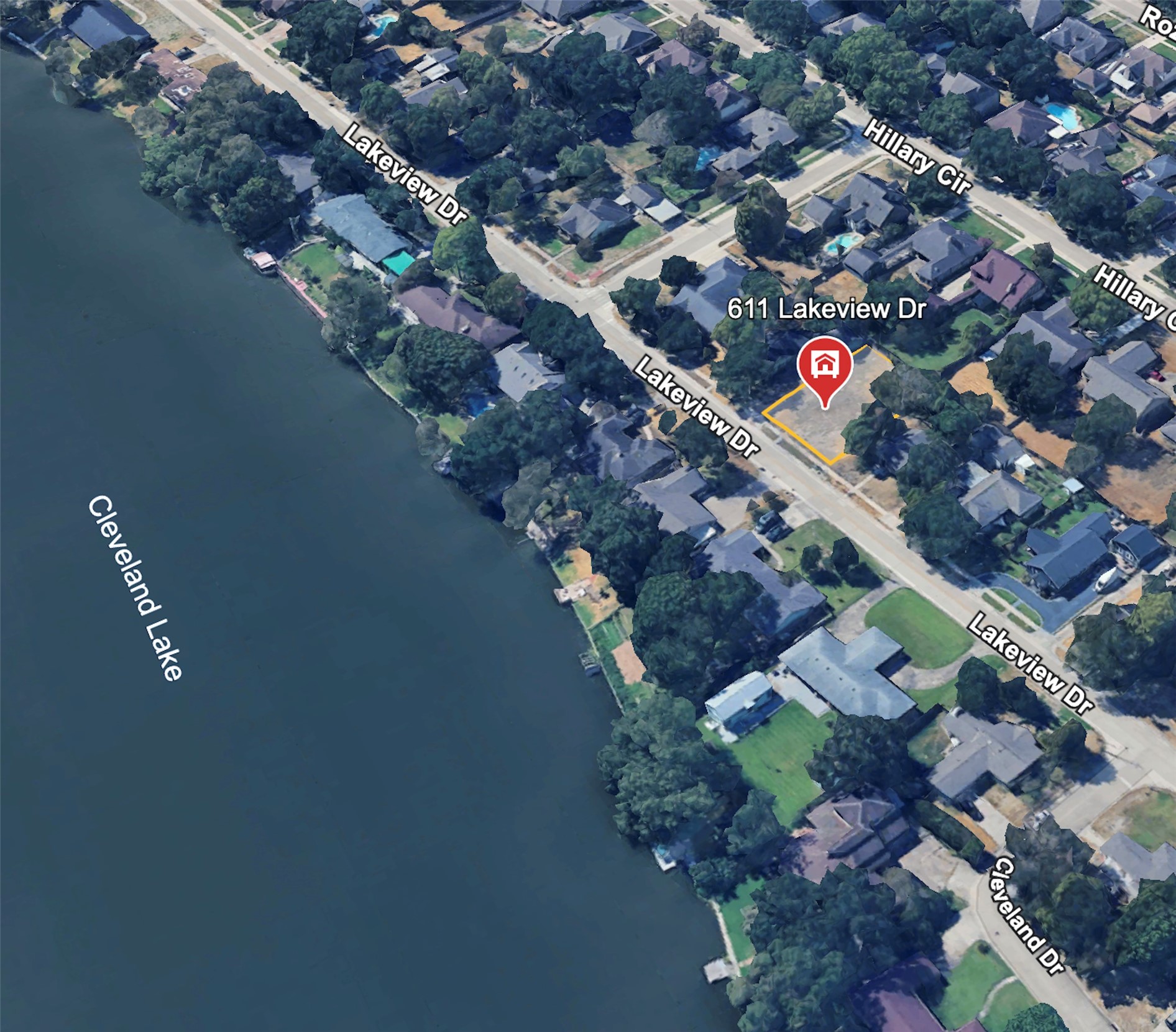 611 Lakeview Drive Property Photo 3