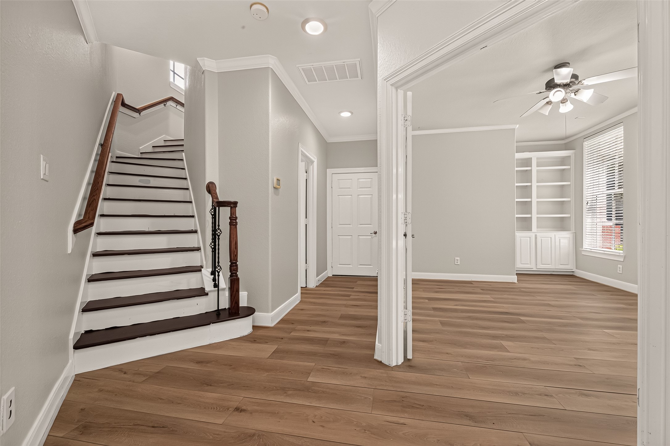 38 Shell Port Square Property Photo 3
