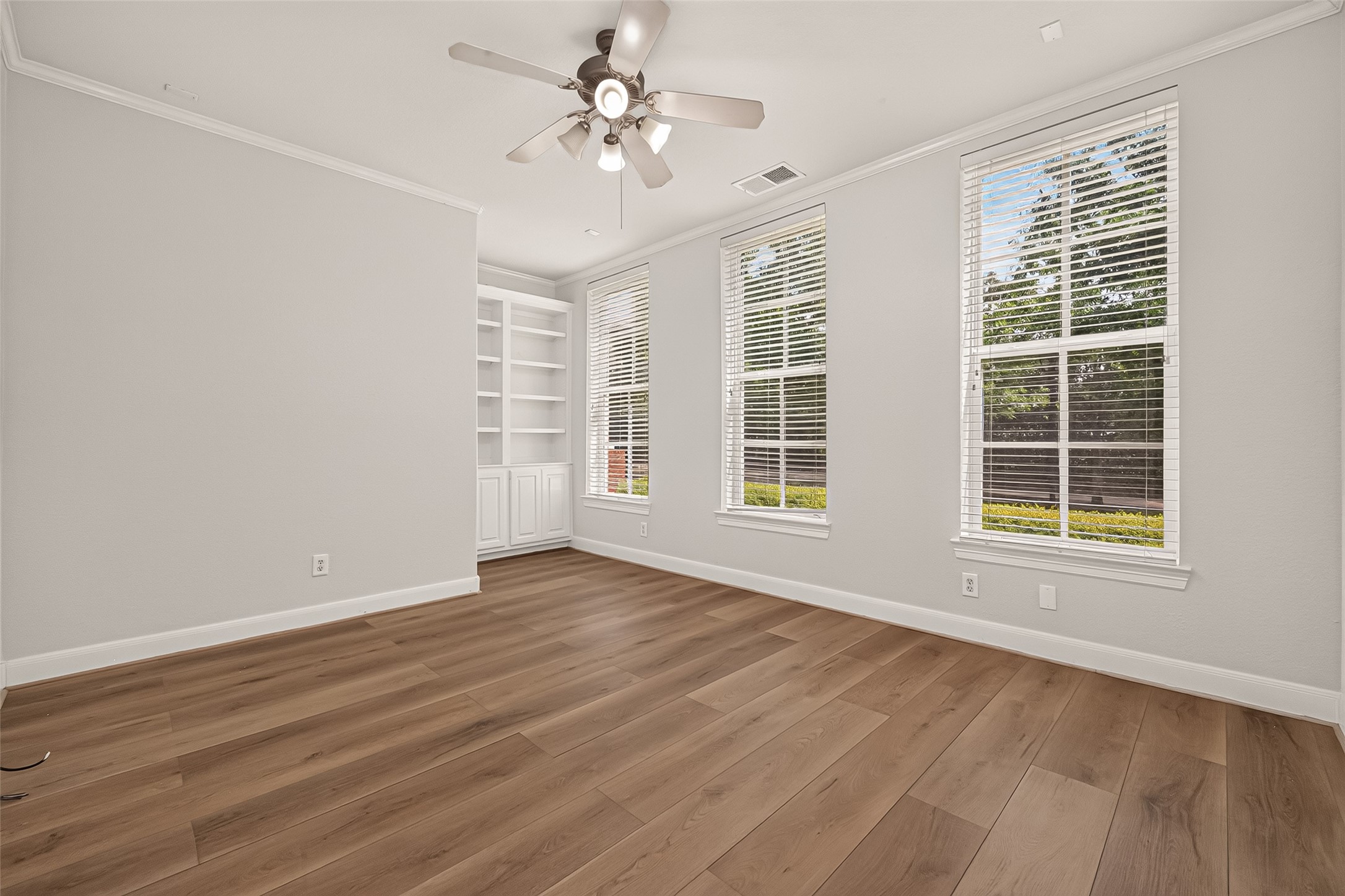 38 Shell Port Square Property Photo 5