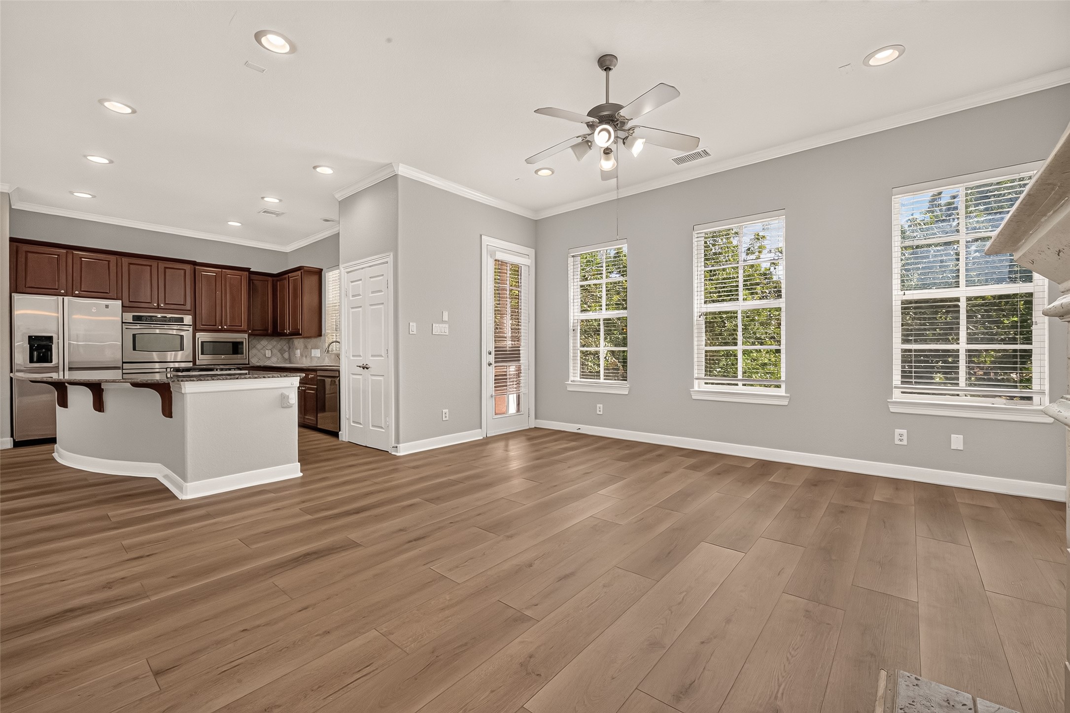 38 Shell Port Square Property Photo 12