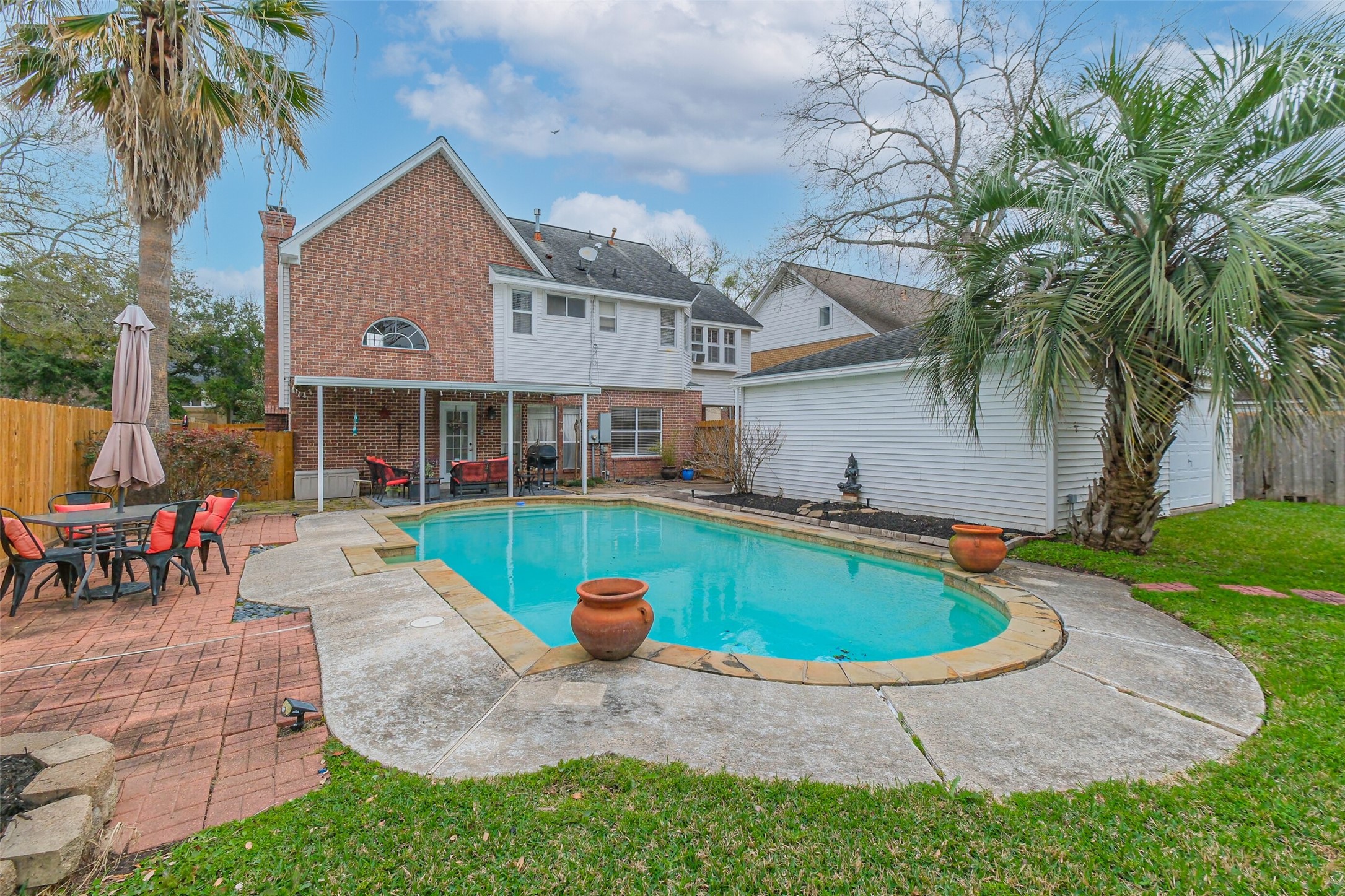 8866 Chelsworth Drive Property Photo 1