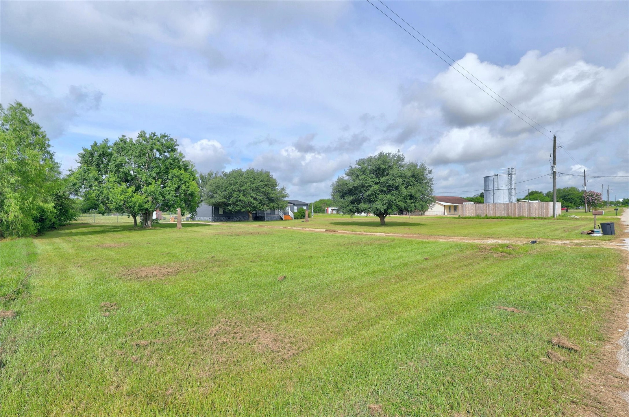1955 Lauren Lane Property Photo 38