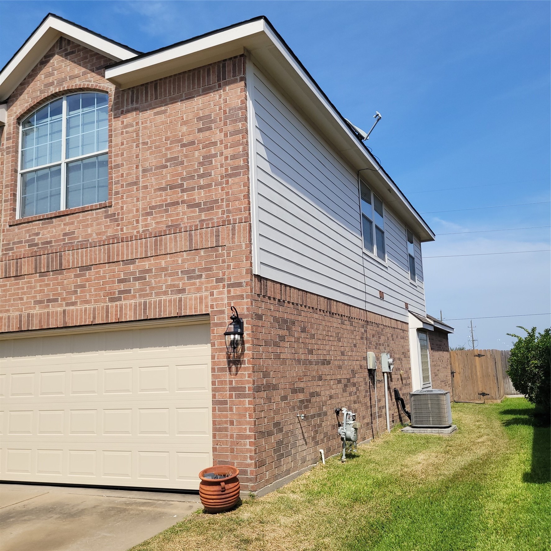 21410 Avalon Queen Drive Property Photo 6