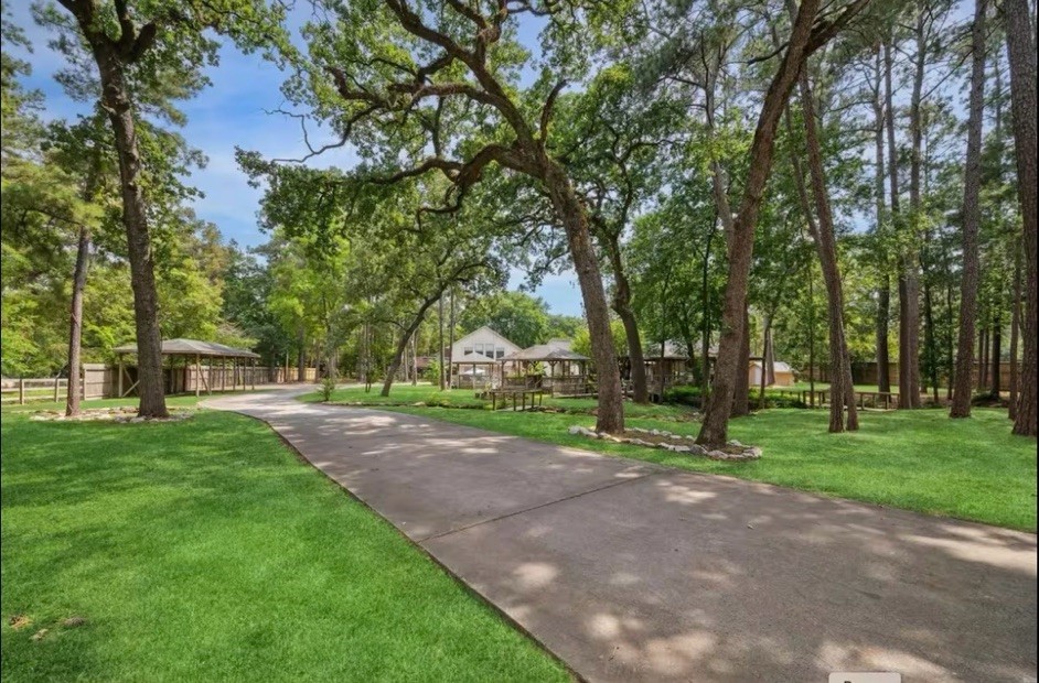 14111 Decker Drive Property Photo 3