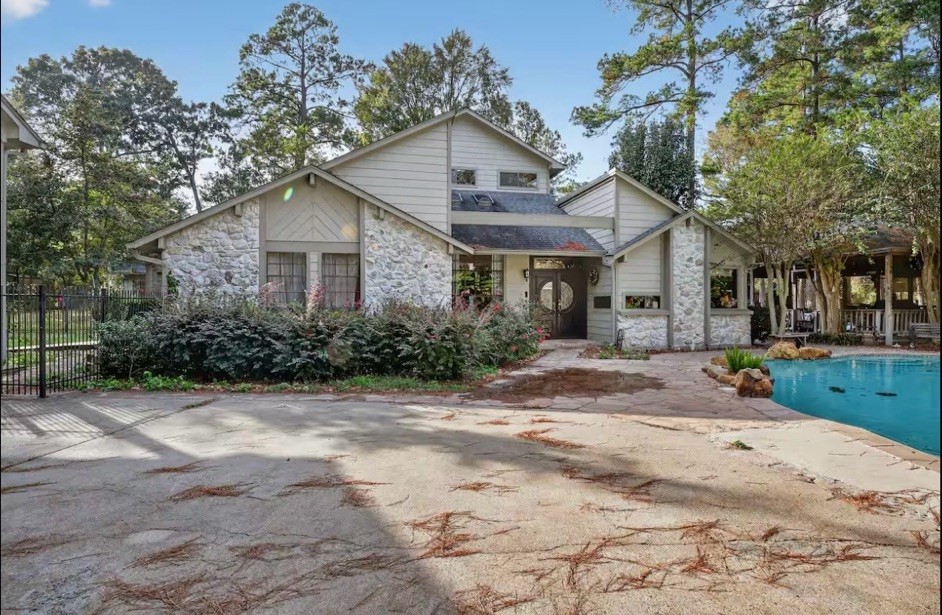 14111 Decker Drive Property Photo 5