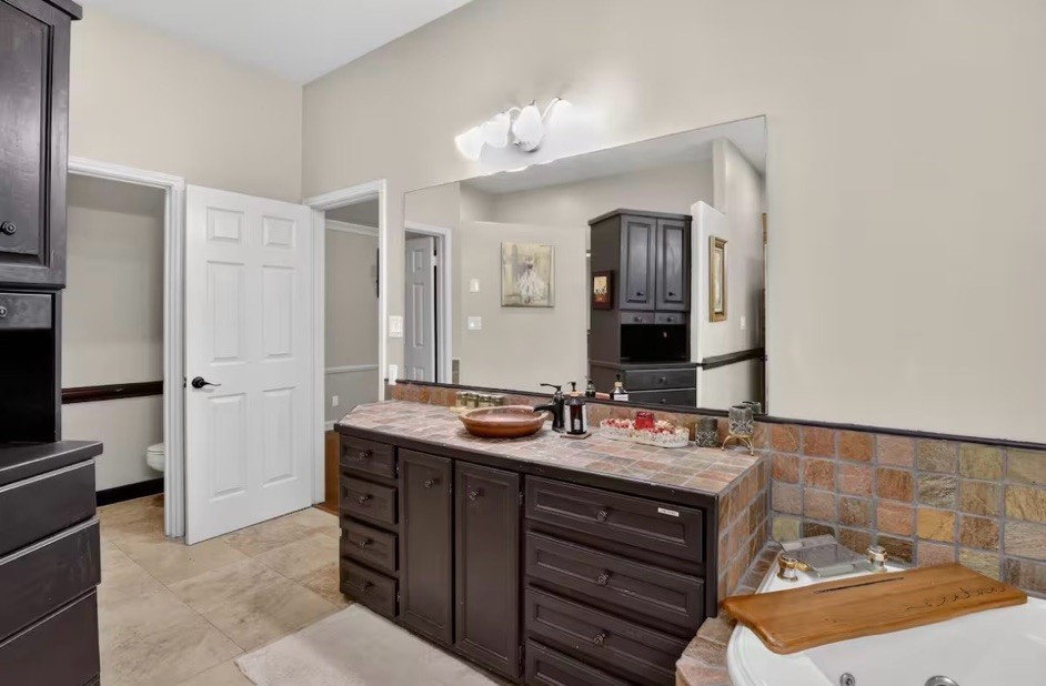 14111 Decker Drive Property Photo 23