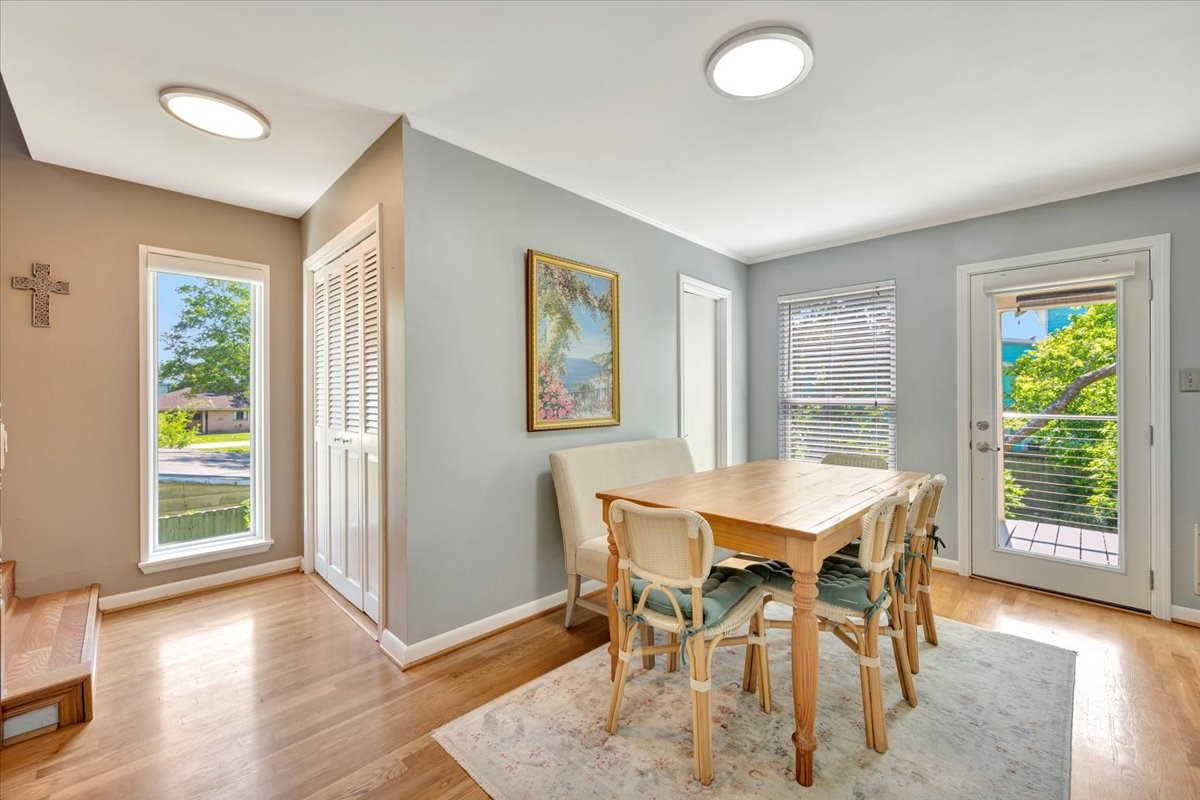 112 Oak Road Property Photo 11