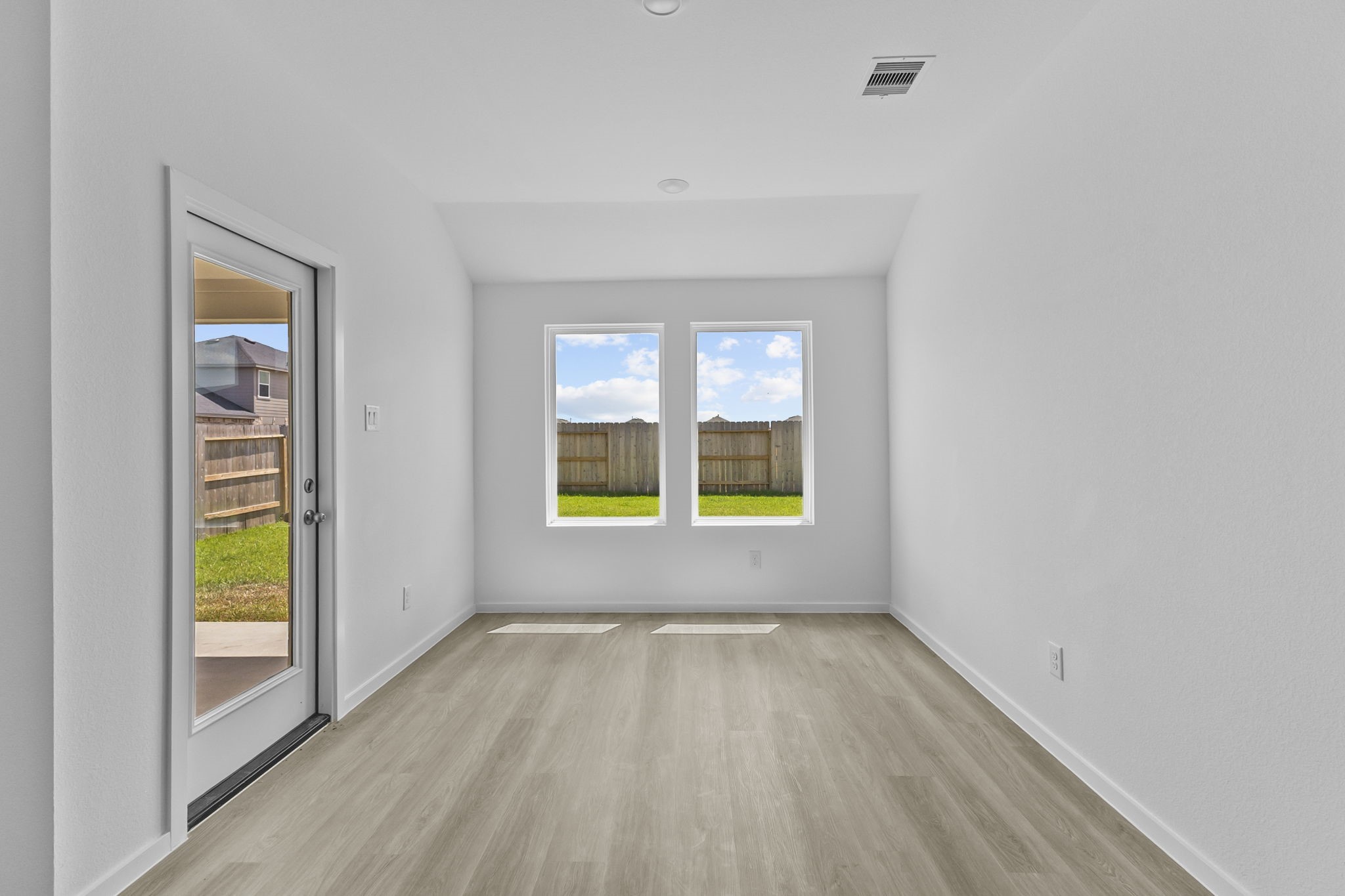 22023 Vernazza Bend Drive Property Photo 15