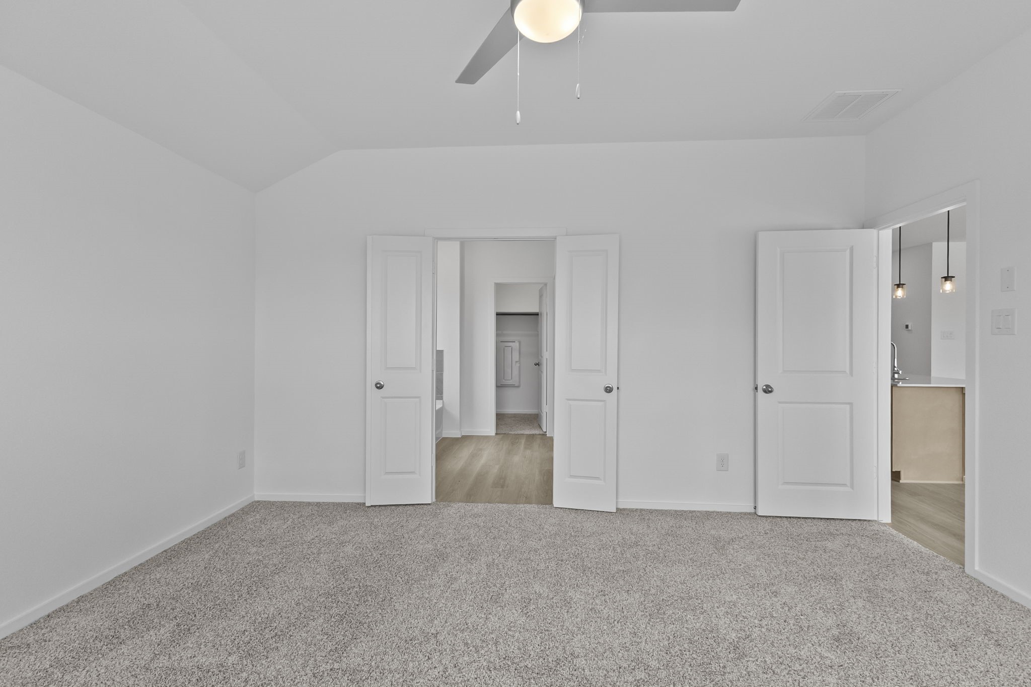 22023 Vernazza Bend Drive Property Photo 18
