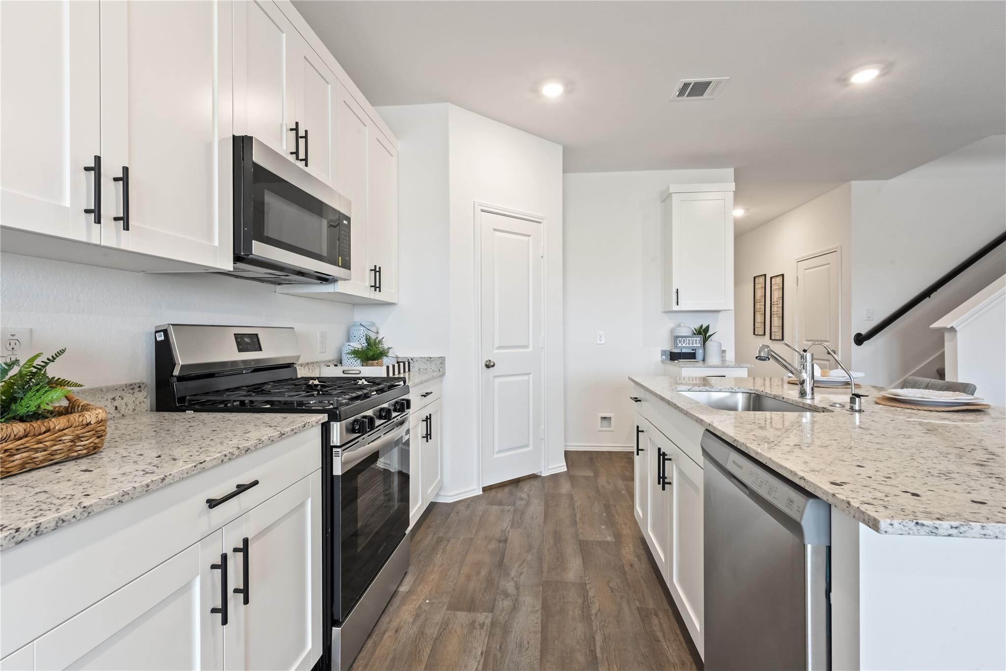 31423 Harp Ridge Drive Property Photo 8