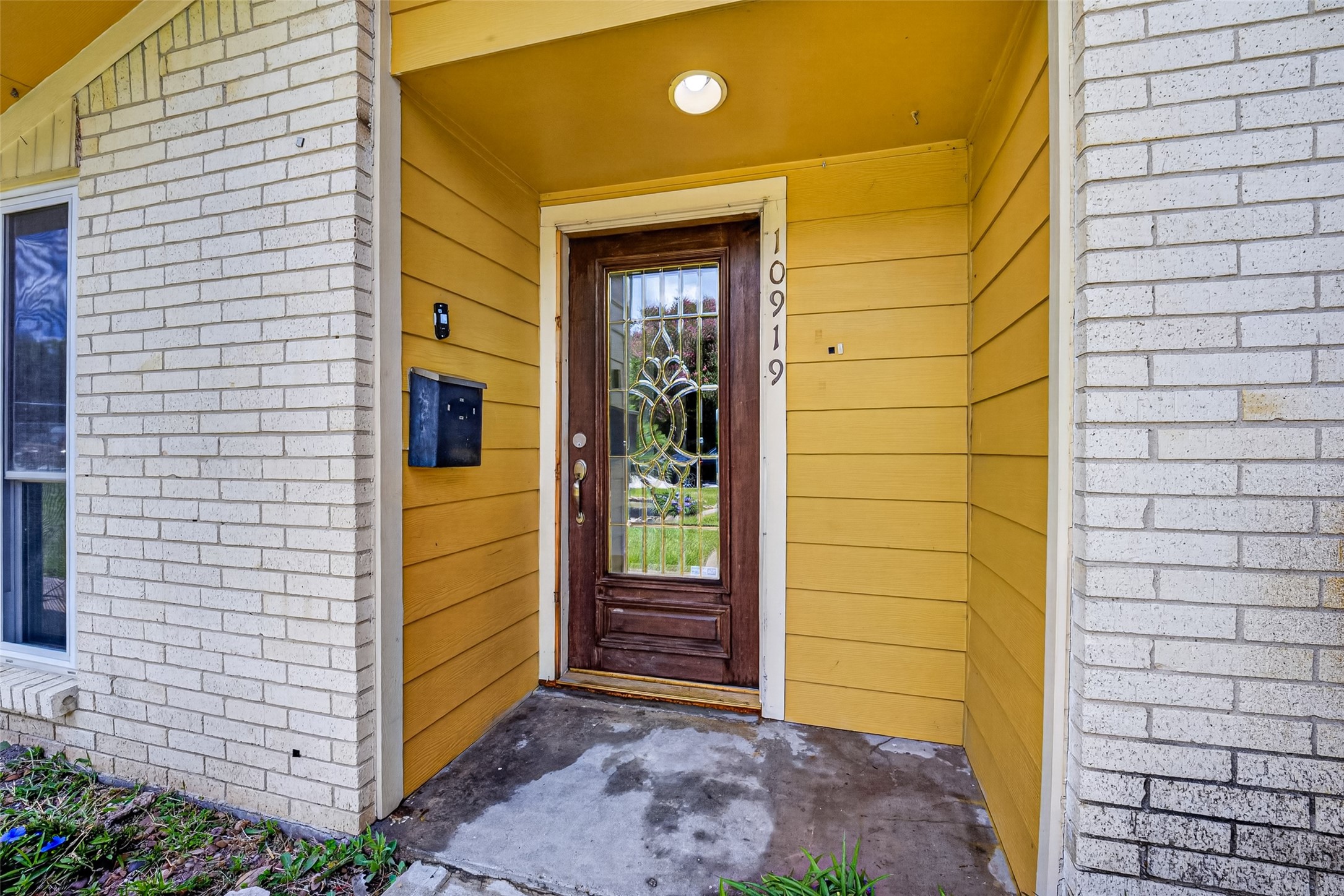 10919 Lockgate Lane Property Photo 3