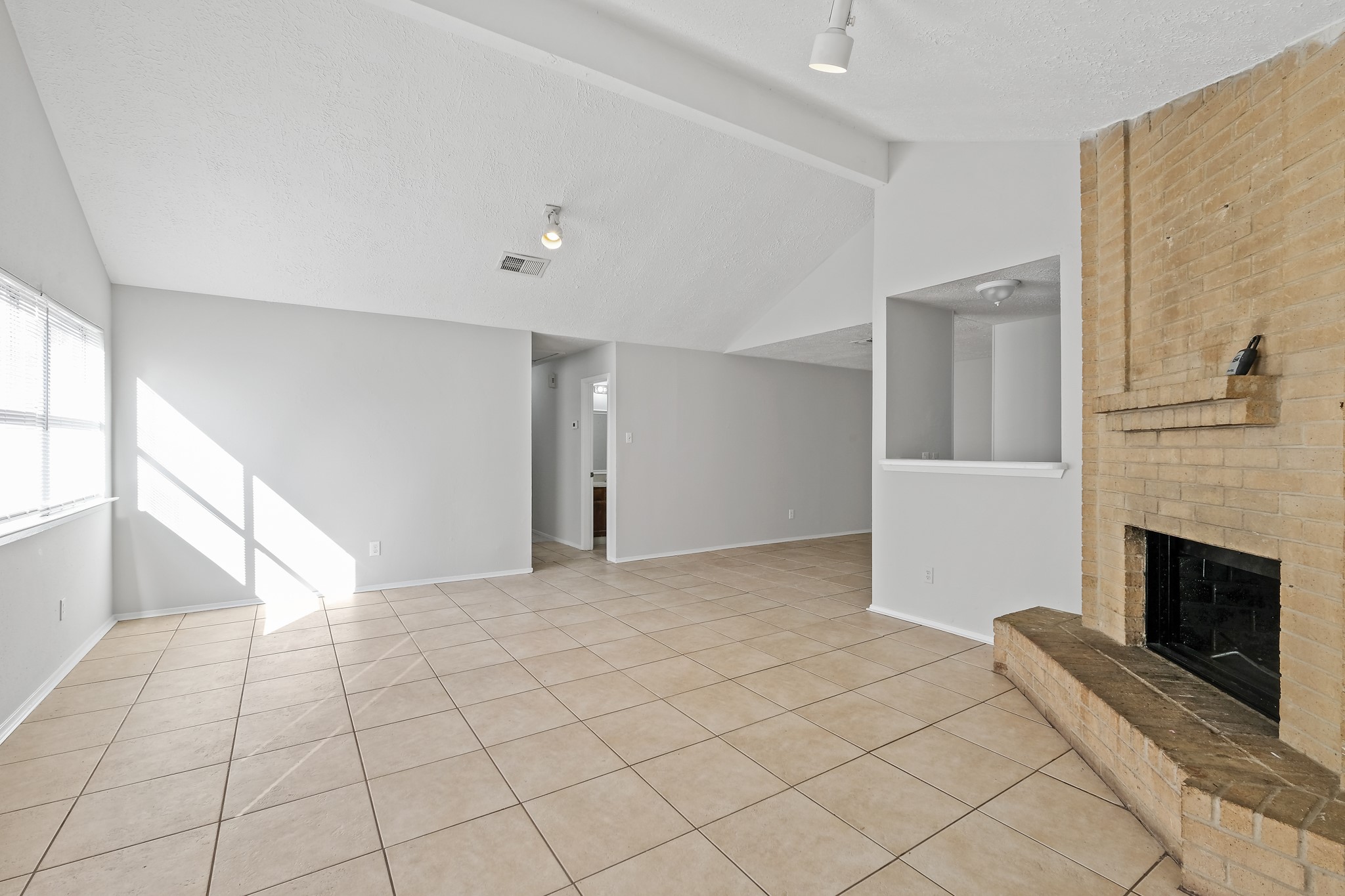 5420 Ridge Wind Lane Property Photo 4