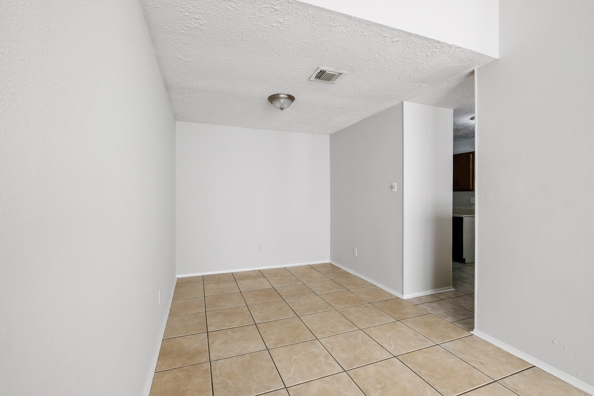 5420 Ridge Wind Lane Property Photo 5