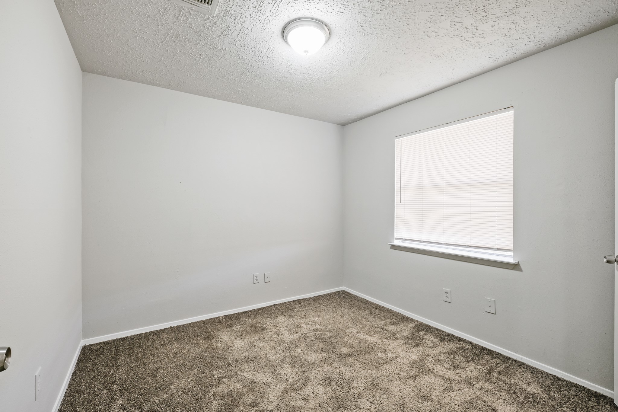 5420 Ridge Wind Lane Property Photo 7