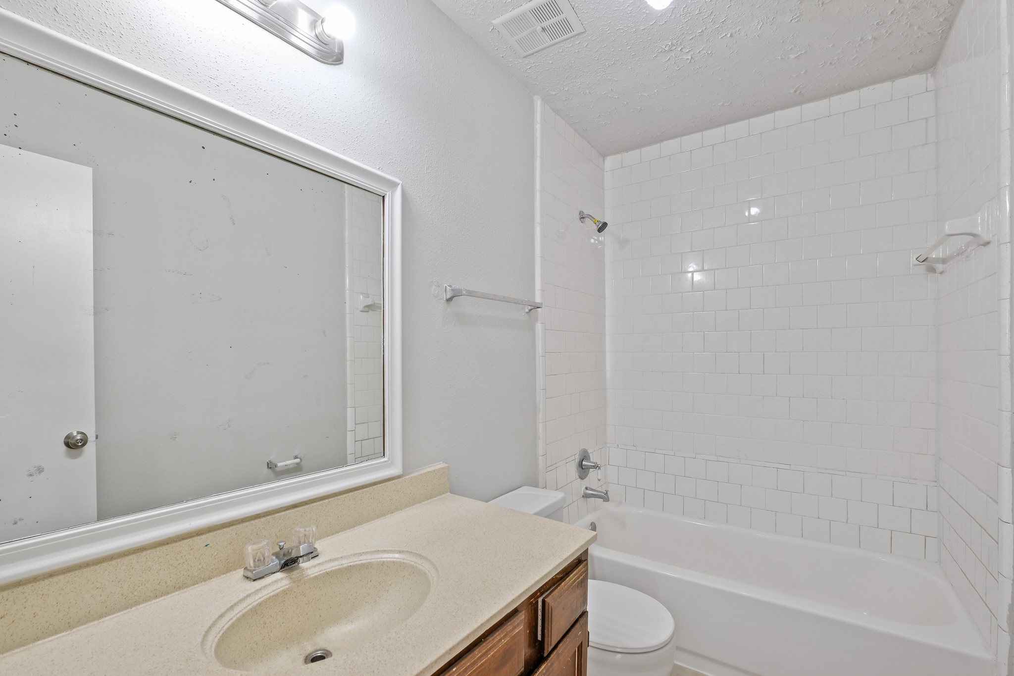 5420 Ridge Wind Lane Property Photo 9