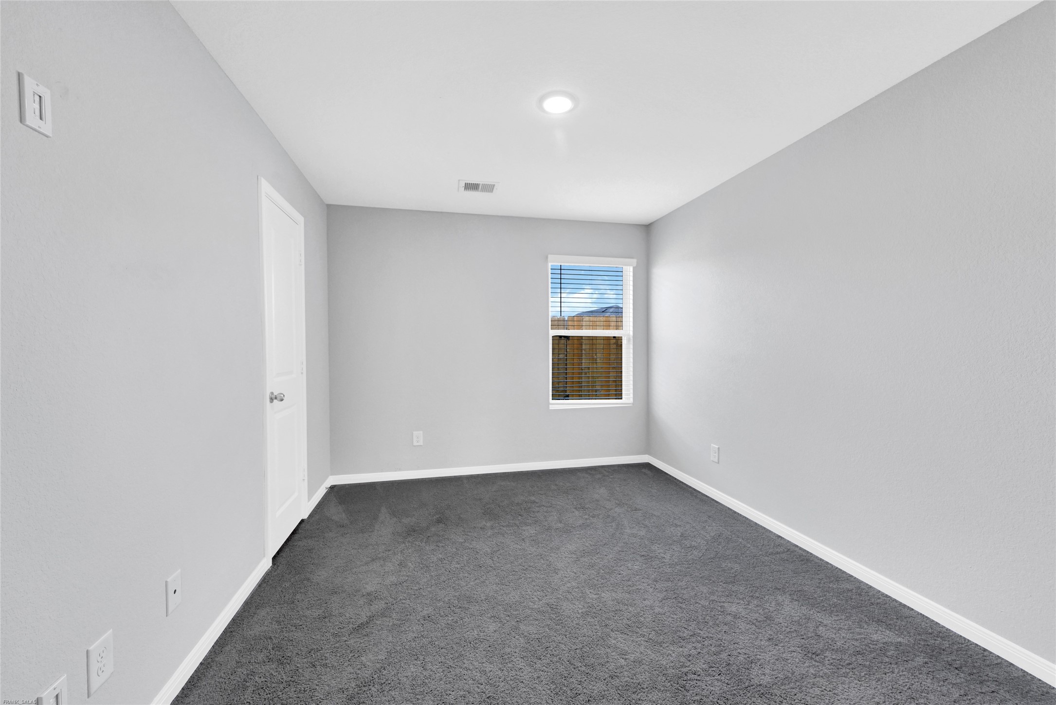16571 Colleen Place Property Photo 9