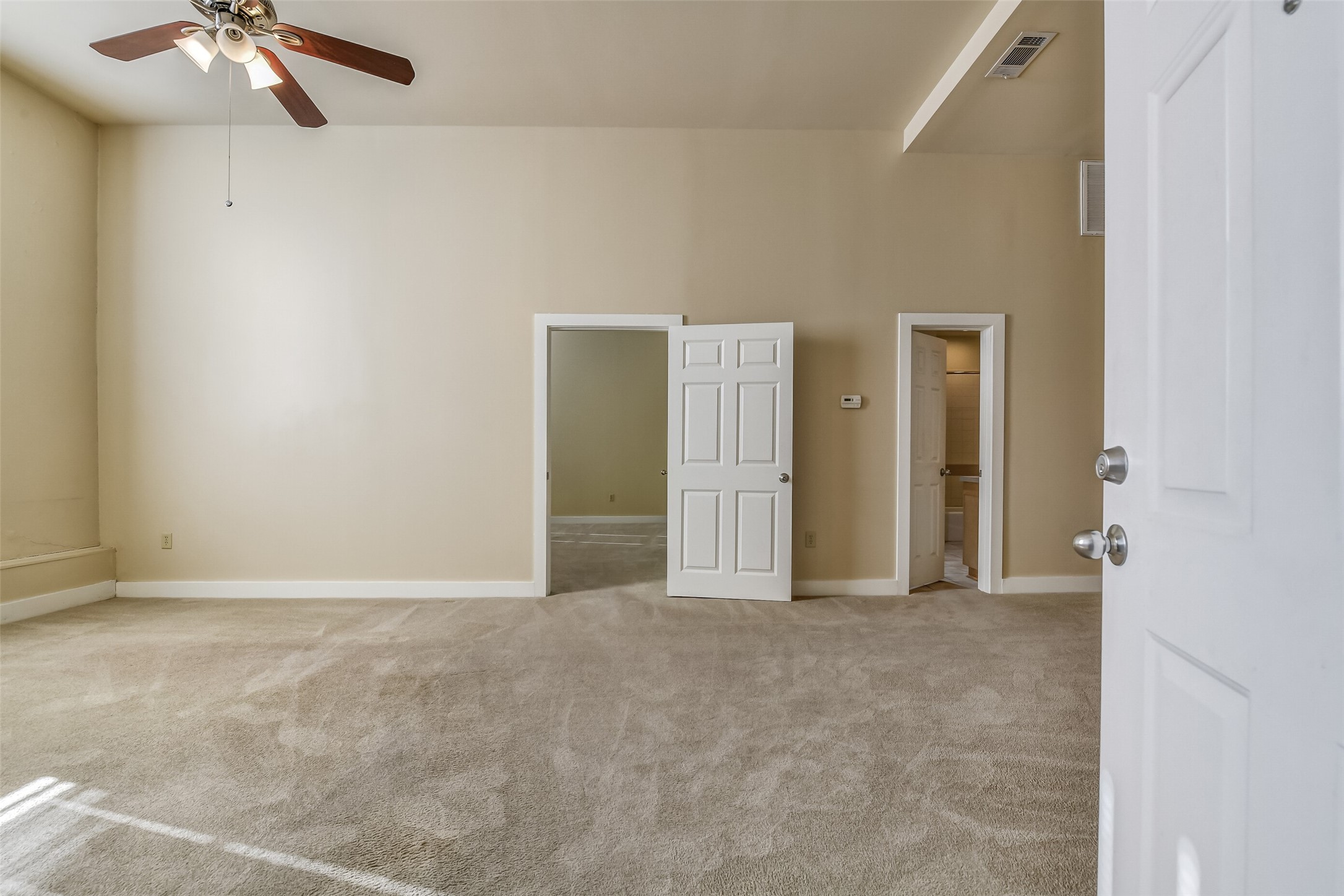 2309 Harborside Drive 203 Property Photo 3