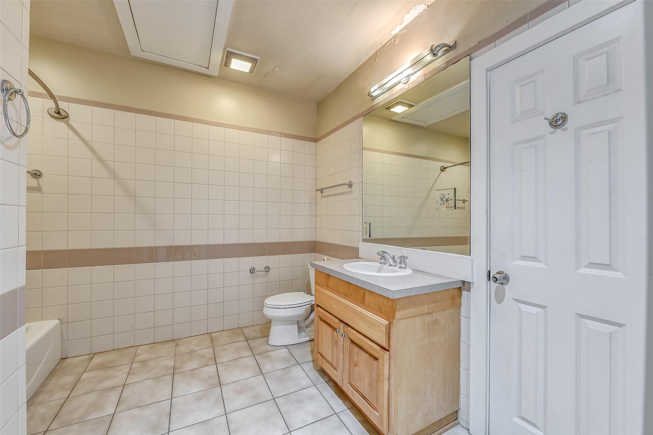 2309 Harborside Drive 203 Property Photo 21