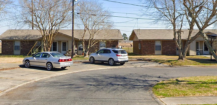 425 Memorial Drive Property Photo 2