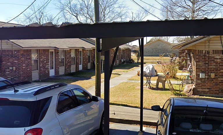 425 Memorial Drive Property Photo 6
