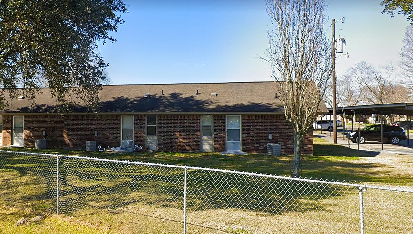425 Memorial Drive Property Photo 8