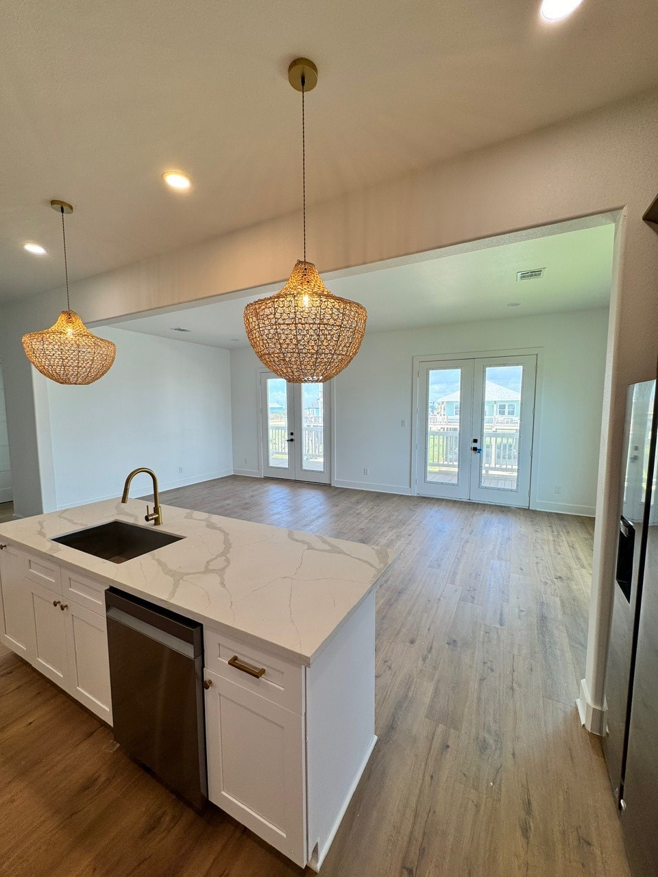 13014 Buccaneer Parkway Property Photo 4