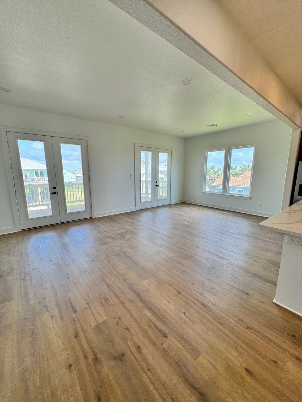 13014 Buccaneer Parkway Property Photo 5