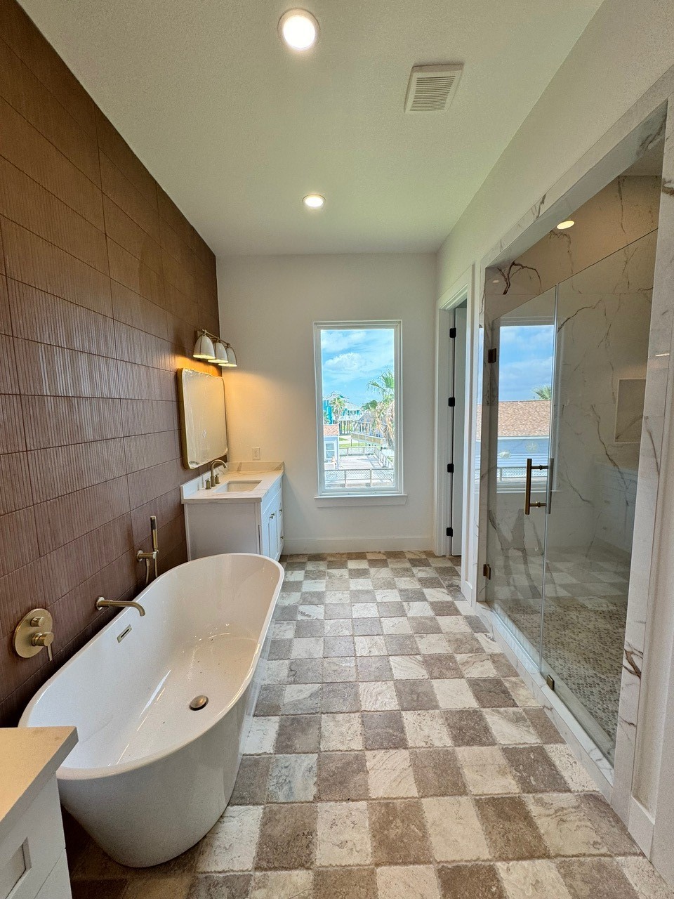 13014 Buccaneer Parkway Property Photo 10