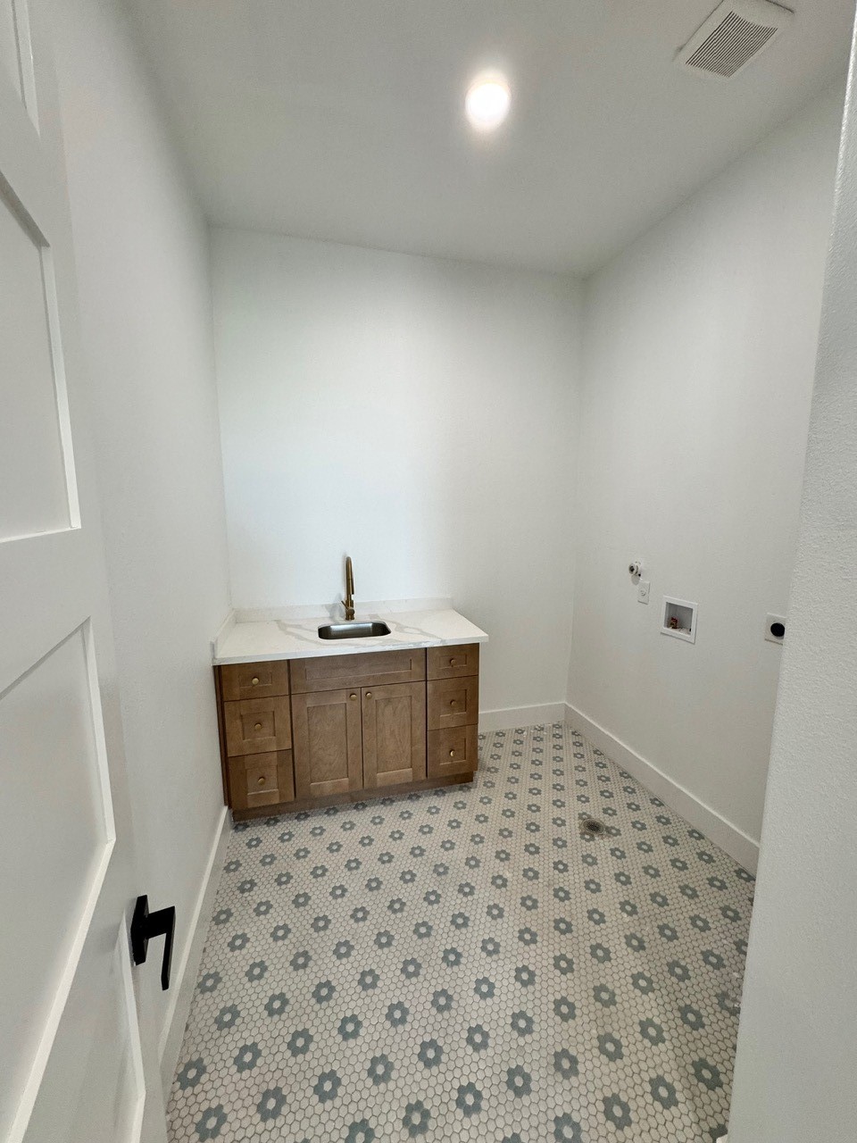 13014 Buccaneer Parkway Property Photo 13