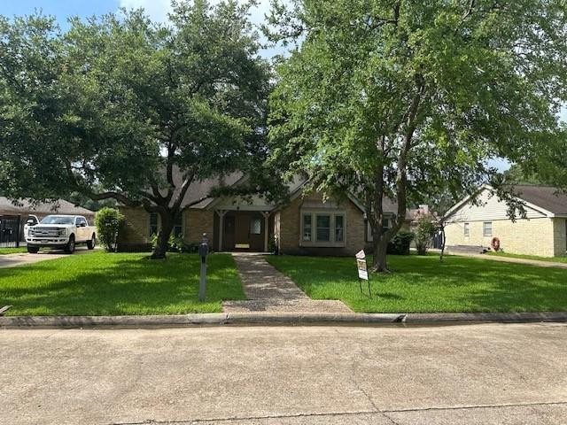 18015 Heaton Drive Property Photo 3