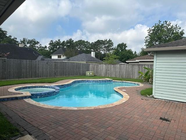 18015 Heaton Drive Property Photo 6